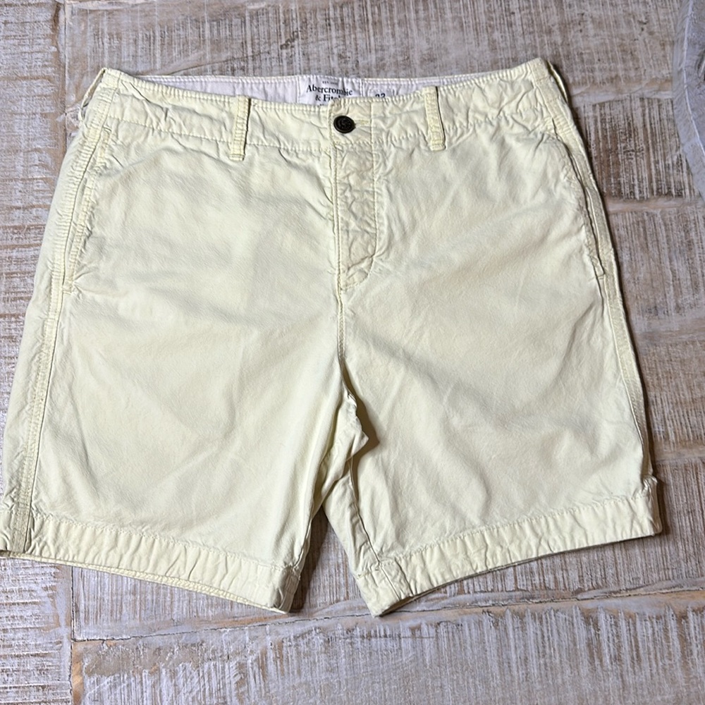 Abercrombie & Fitch 8” Shorts